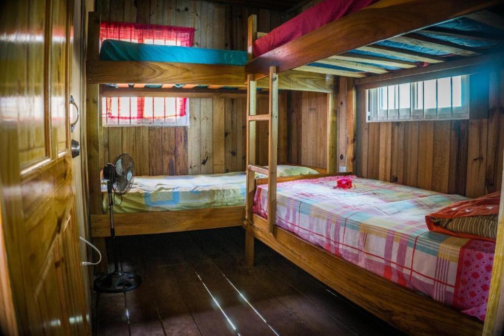 Hostal On The Sea Bocas del Toro Exterior foto